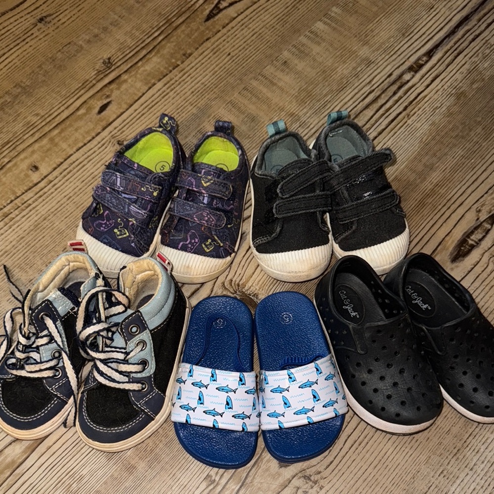 Kids Black and Blue Shoes Set